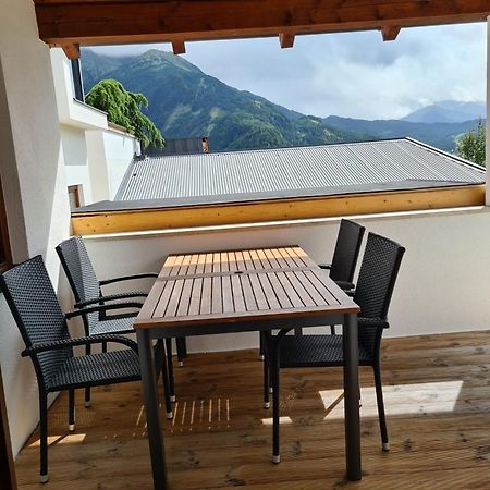 Apartment Huter Єрценс Екстер'єр фото