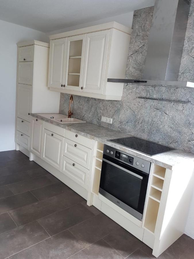 Apartment Huter Єрценс Екстер'єр фото